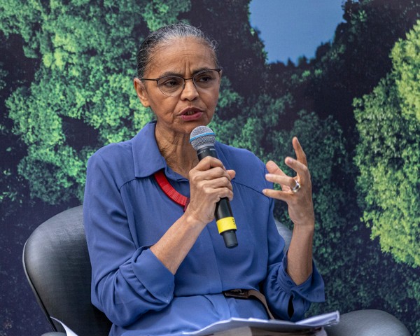 Marina Silva diz que Brasil reduziu em 40 desmatamento na Amazônia no