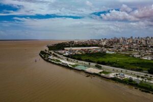 Capa-alt-_Belem-pode-virar-capital-simbolica-do-Brasil-durante-a-COP30-como-Rio-ja-foi-na-Eco-92