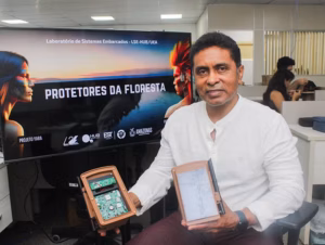 Gomes coordena projeto que usa sensores integrados a IA para detectar ameaças a floresta