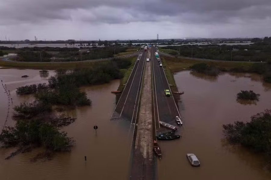 106912364-ariel-view-showing-the-flooded-ers-448-road-in-canoas-rio-grande-do-sul-state-brazil-on-ma-2