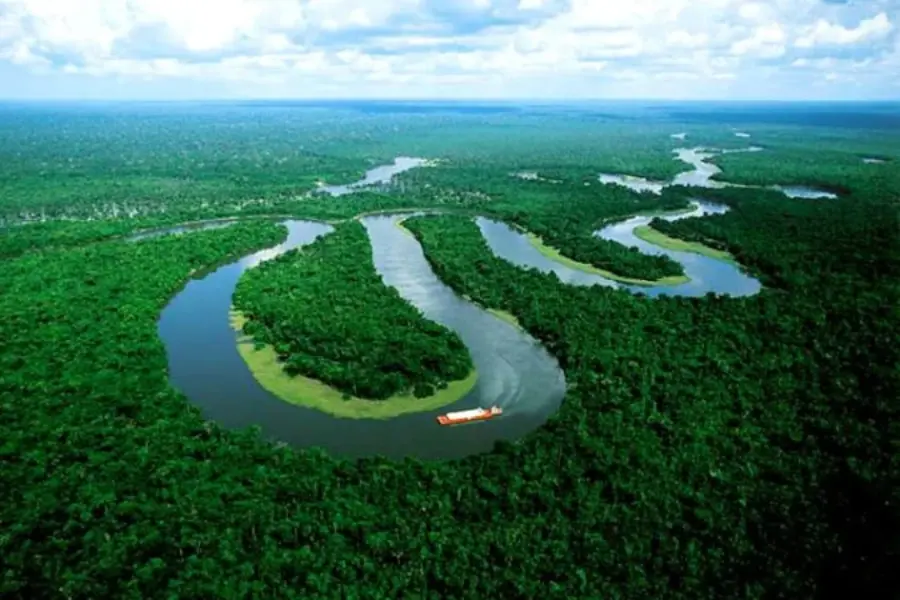 Narcotraficante usam rios rodovias e pistas de pouso ilegais para transportar drogas na regiao amazonica