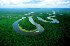 Narcotraficante usam rios rodovias e pistas de pouso ilegais para transportar drogas na regiao amazonica