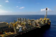 PT_20230920_aerial_petrobras-oil-drilling-platform_Bacia-de-Santos_Brazil_Tania-Rego_Agencia-Brasil